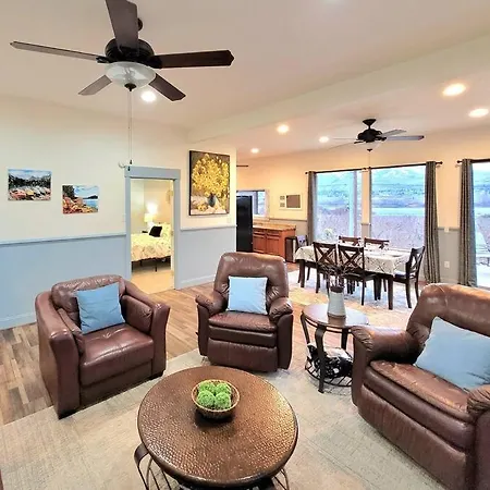 Immaculate Home W/ Mtn And River Views! East Wenatchee Exterior photo